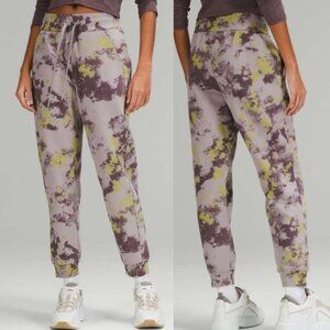 Lululemon Scuba High-Rise Jogger Orbital Tie Dye Mauve Grey Multi 2021 EUC